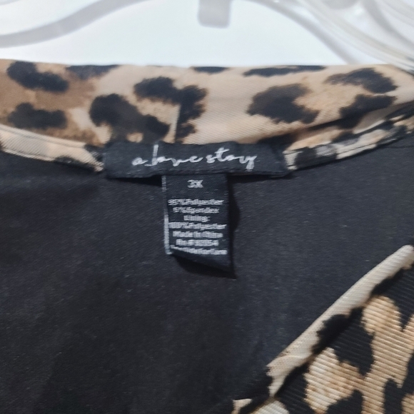 Leopard print shirt size 3x mobster wife sleeveless. - Picture 2 of 8